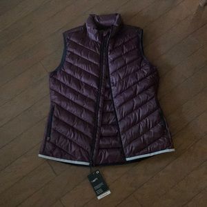 Gap Fit Puffer Vest. S